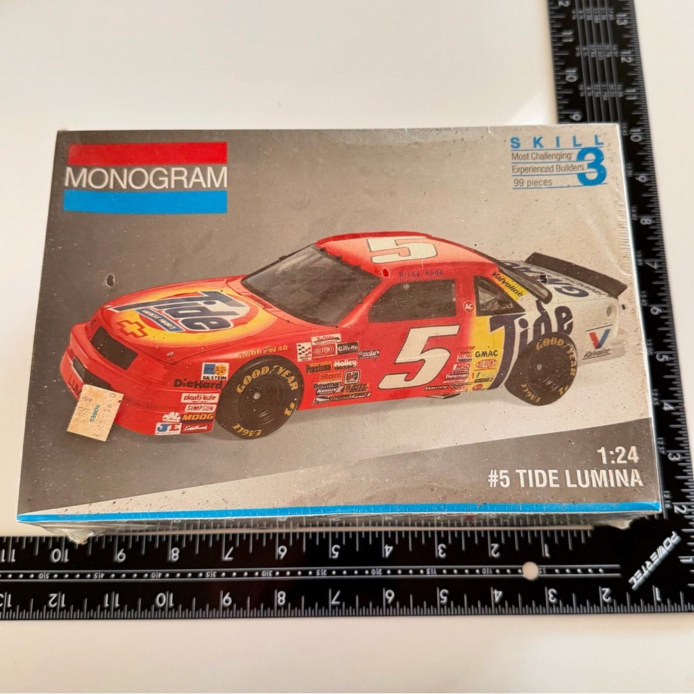 Vintage 1993 Monogram NASCAR Model Kit 1:24 Ricky Rudd Tide Lumina Sealed